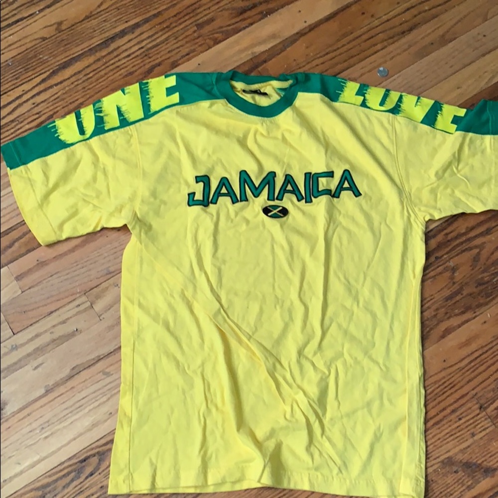 T shirt